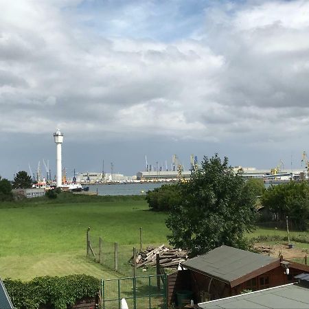Ferienwohnung Mit Warnowblick Росток Екстер'єр фото