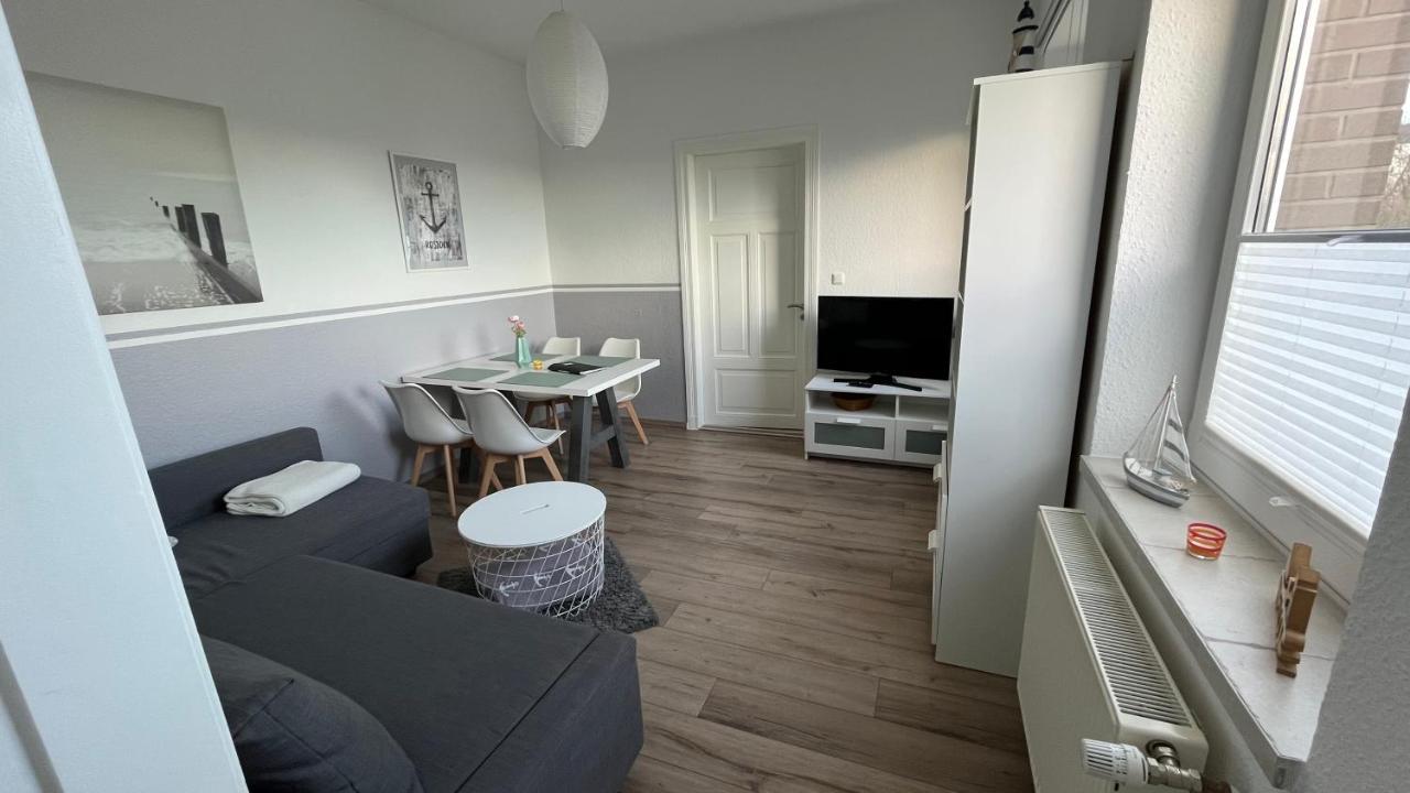 Ferienwohnung Mit Warnowblick Росток Екстер'єр фото