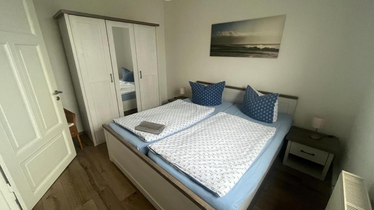 Ferienwohnung Mit Warnowblick Росток Екстер'єр фото